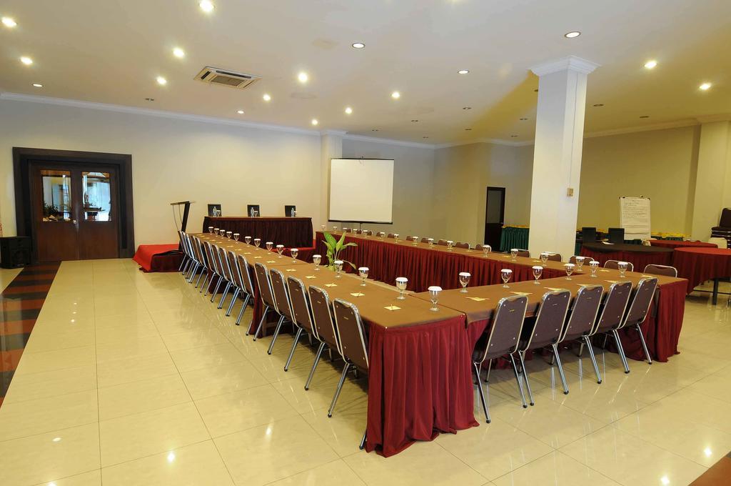 Hotel Kapuas Dharma Pontianak Eksteriør billede