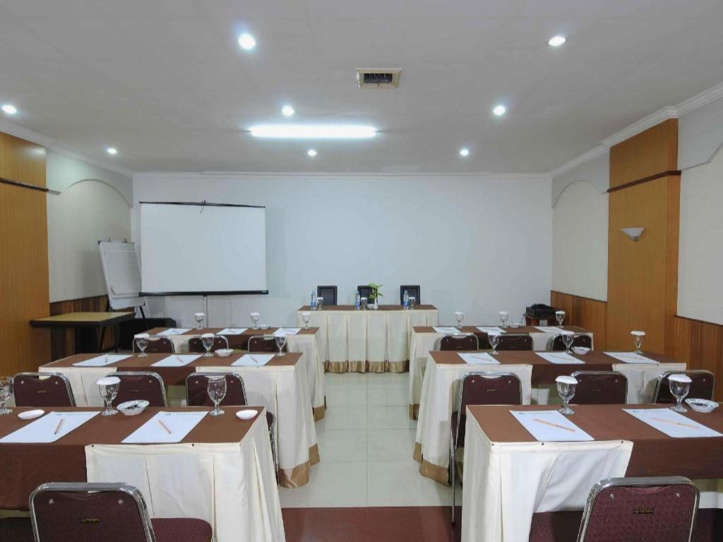 Hotel Kapuas Dharma Pontianak Eksteriør billede